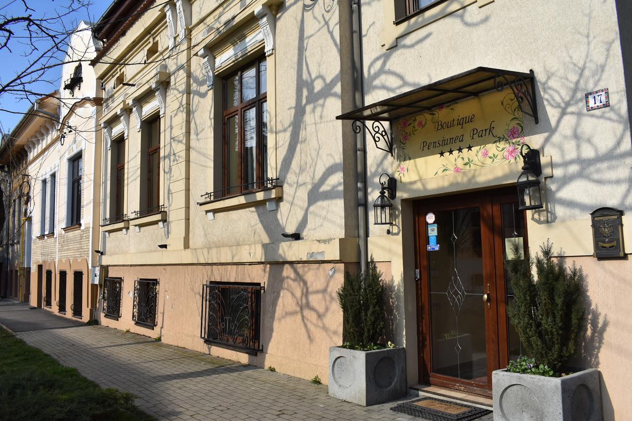 Park Villa - Boutique Hotel Timişoara Exterior foto
